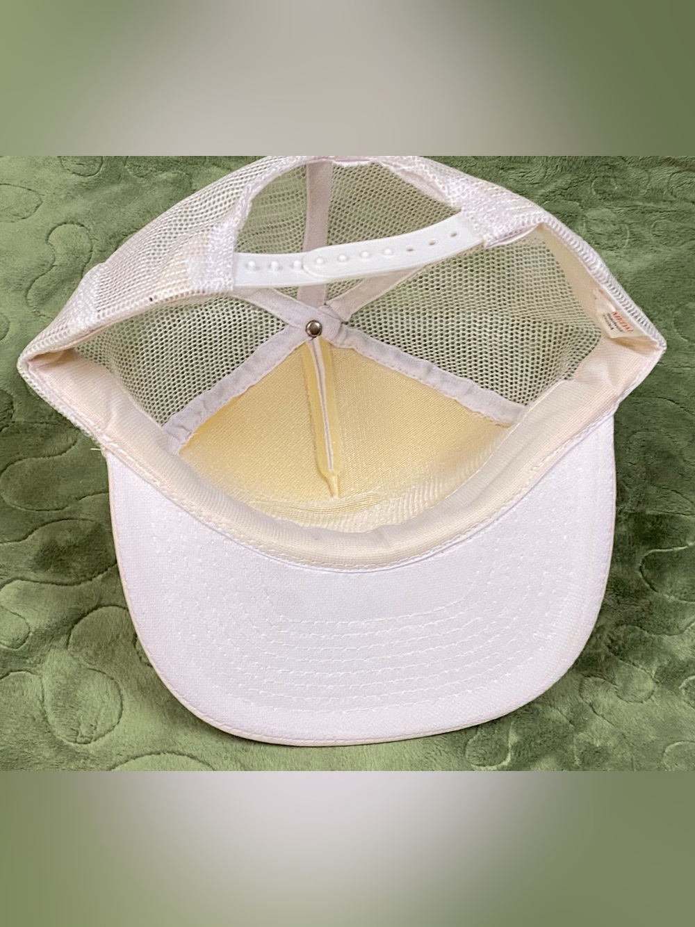 Vintage SnapBack Trucker Hat w Rope, Little Nashville Opry, White Mesh - Picture 4 of 7